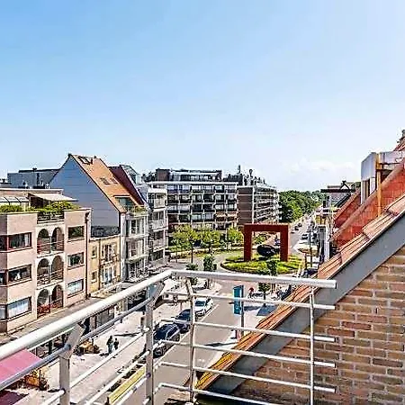 Duplex In Near 3*